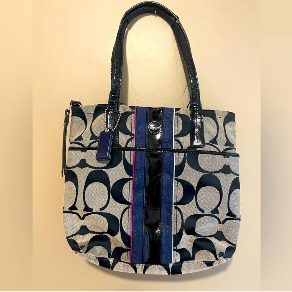 Coach shoulder bag